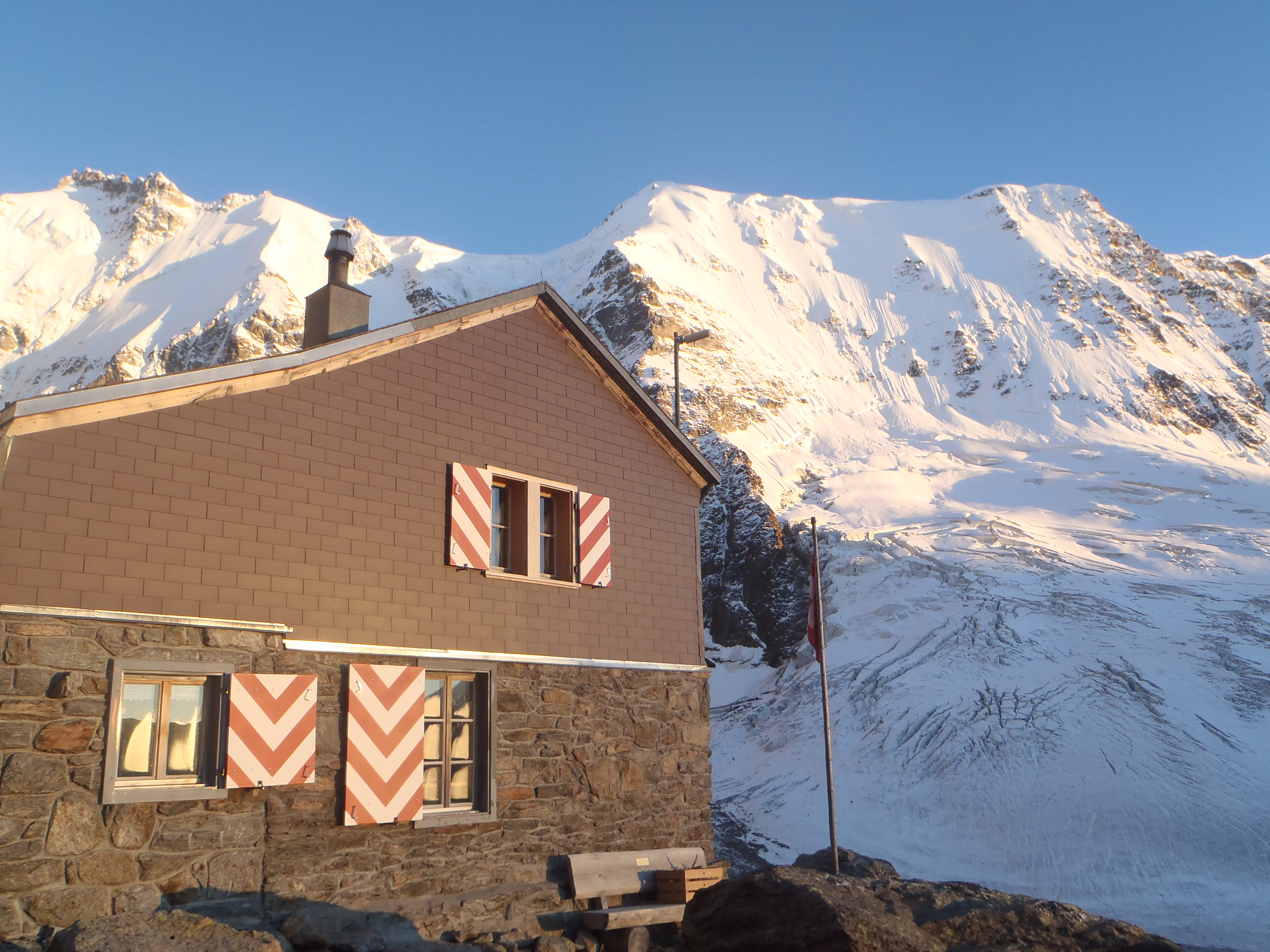 Rottal-Hütte in der Abendstimmung